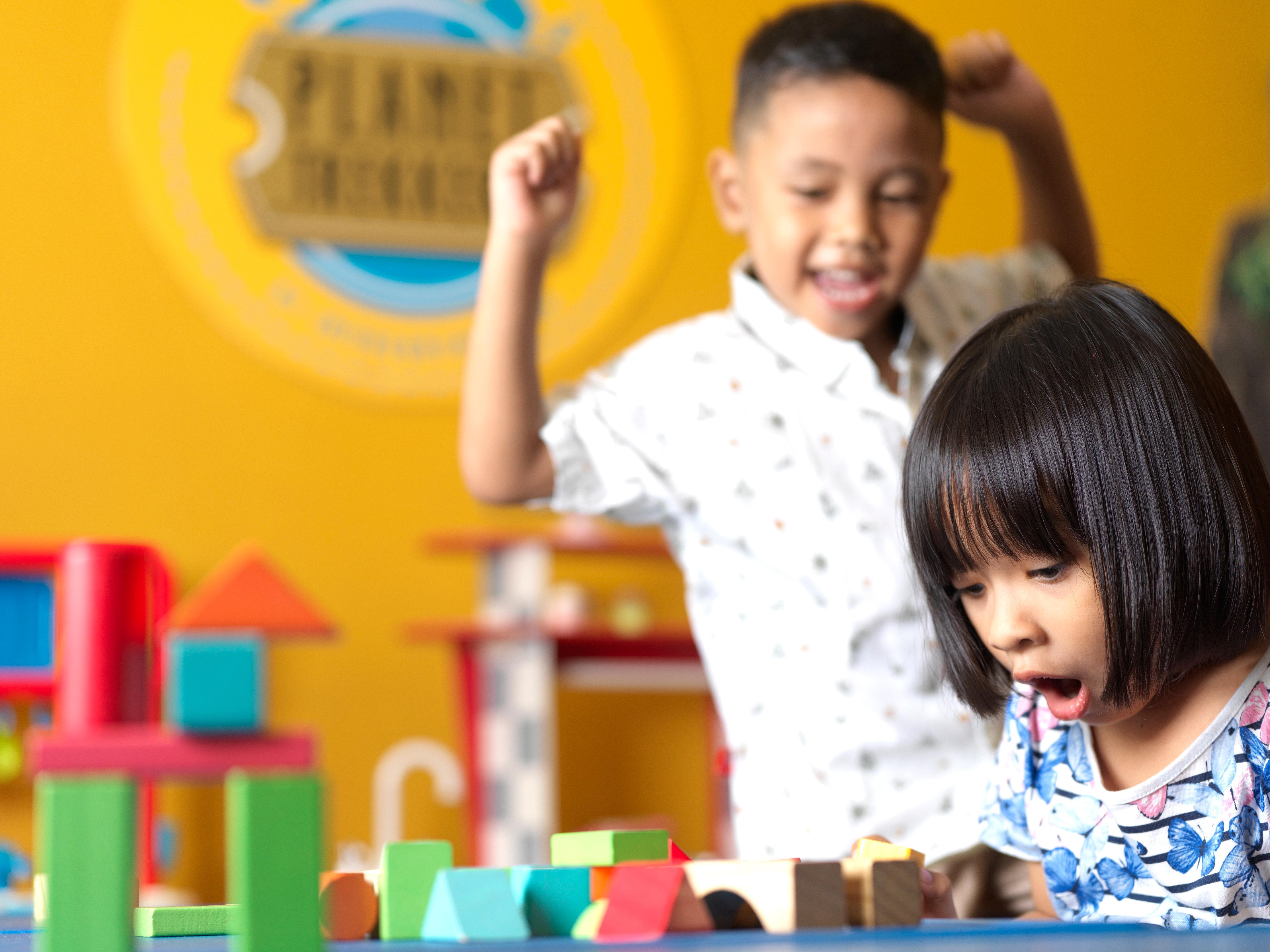Intercontinental Bali Resort By Ihg Jimbaran Zewnętrze zdjęcie Children playing with blocks
