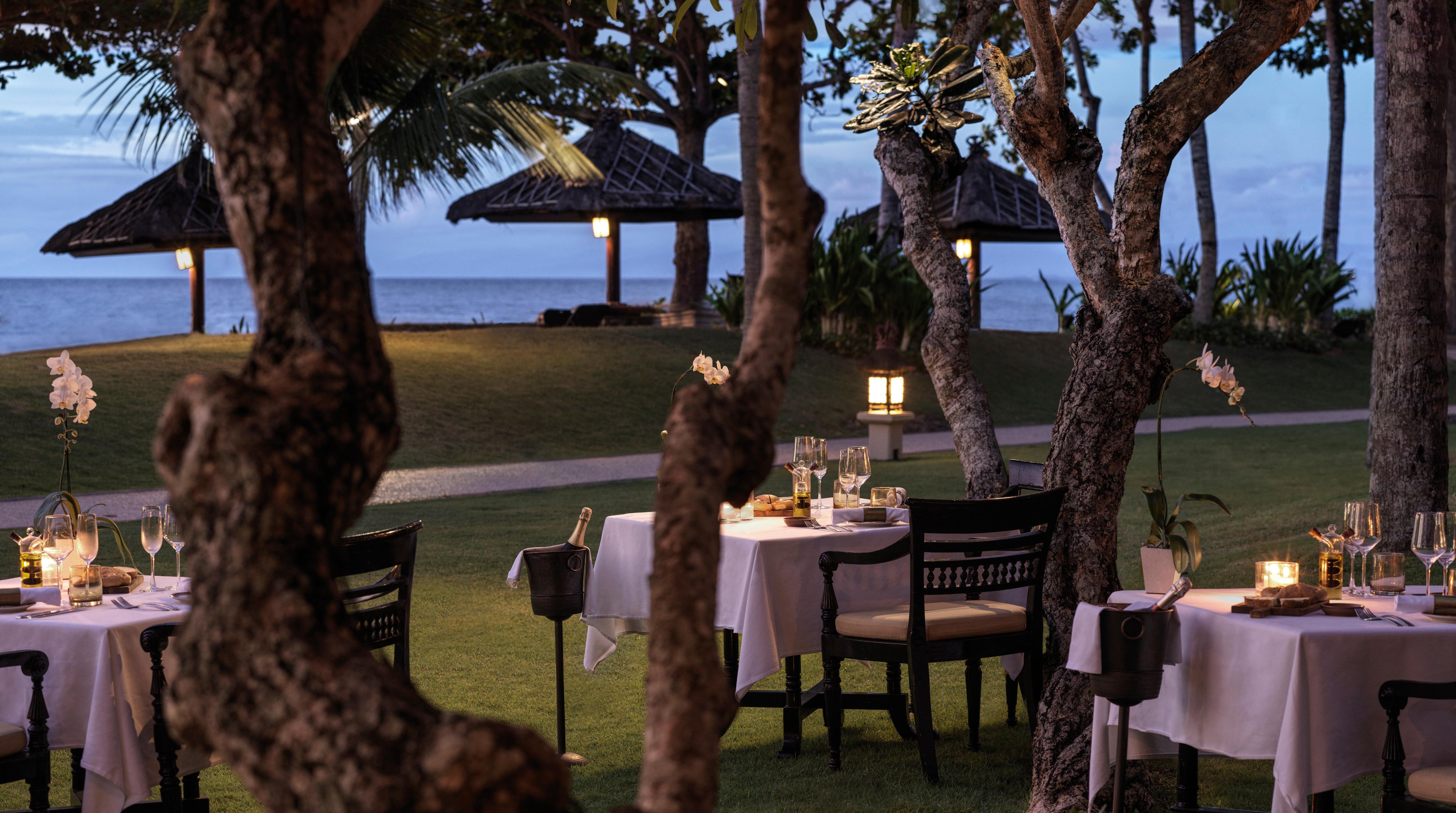 Intercontinental Bali Resort By Ihg Jimbaran Zewnętrze zdjęcie The Beachfront Restaurant