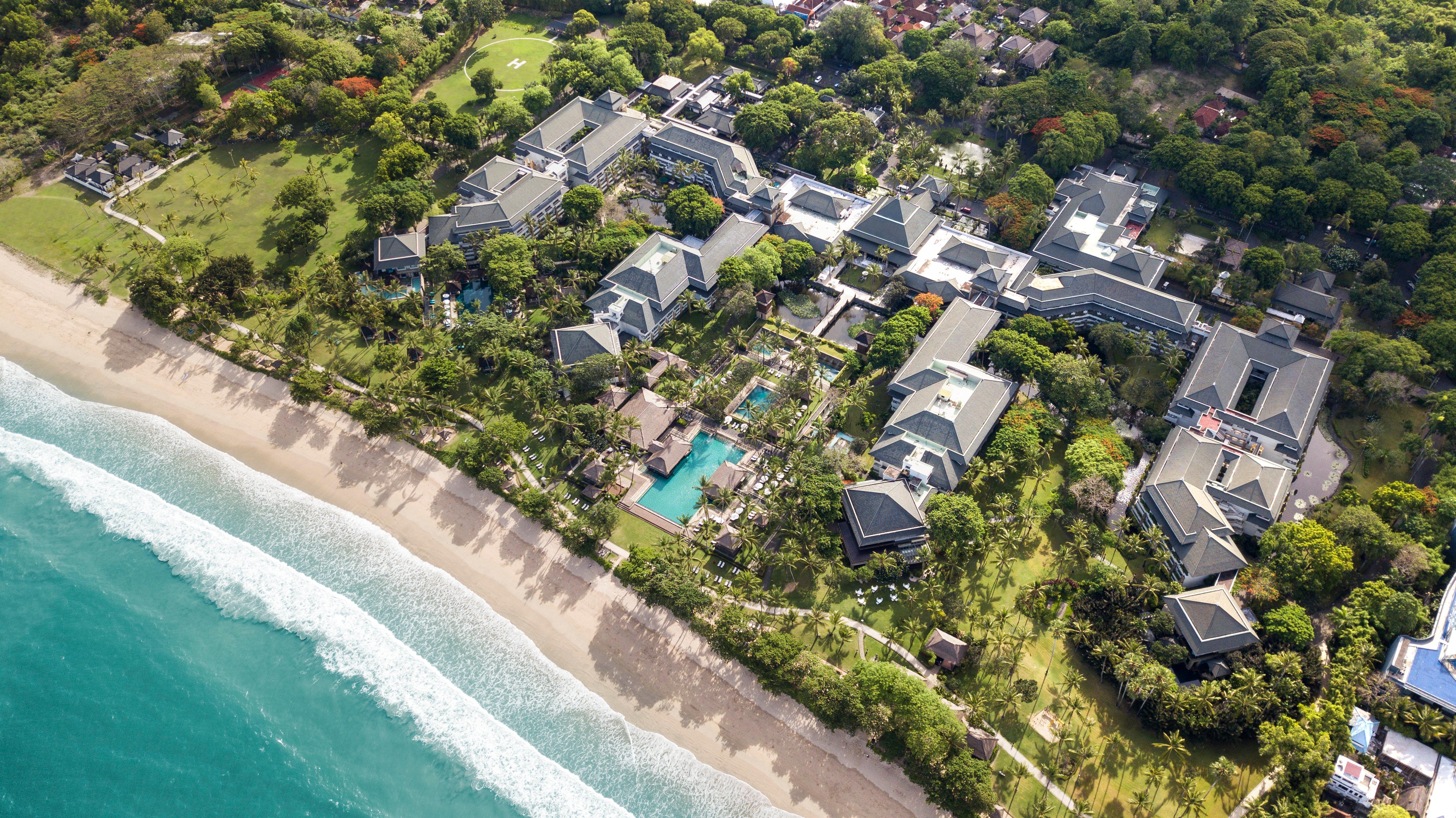 Intercontinental Bali Resort By Ihg Jimbaran Zewnętrze zdjęcie Aerial view of the resort
